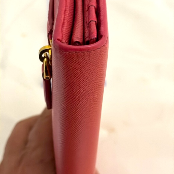 PRADA LONG WALLET IN LIGHT PINK COLOR BRAND NEW  NWOT - Picture 12 of 16